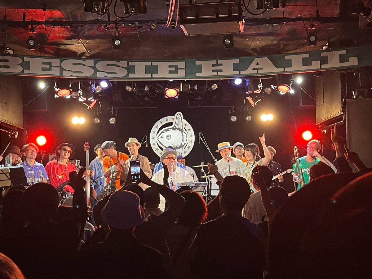 thekingstompers's tweet photo. 2026.9.26
beat sunset presents
round &amp; round 
at Sapporo BESSIE HALL

ありがとうございました！！
皆さんと最高の空間で最高の時間を過ごせました！
beat sunset 20周年おめでとうございます👏
下北沢でもよろしくお願いします☺

次のツアーは名古屋へ！！ https://t.co/4vemBRI6qC