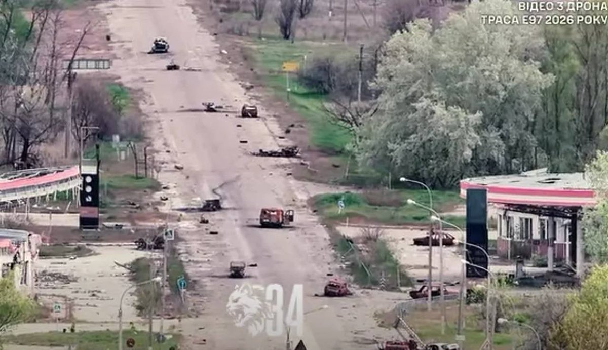 jurgen_nauditt's tweet photo. Russia has committed 258,000 war crimes in Ukraine—documented war crimes, proven war crimes.
This is not a statement made by Trump. It is a fact.

Russia carries out terror attacks across Europe every day.

Russia has already drilled 3 million children militarily to the point where they can hardly wait to kill the first Western Europeans.

What is Europe still waiting for?