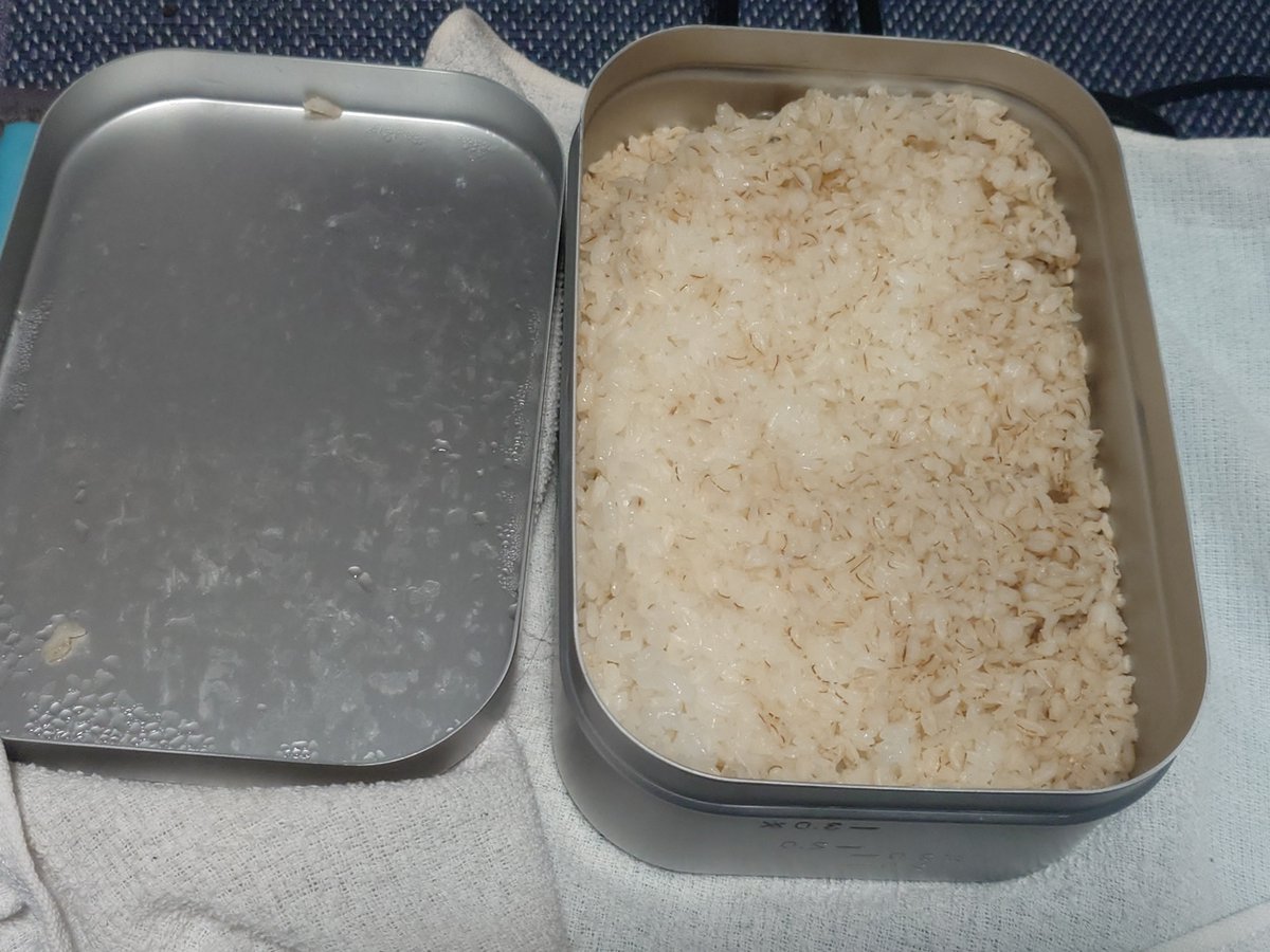 entama_date's tweet photo. メスティンでご飯炊いてみた。さて、ちゃんと炊けてるかなぁ？((o(´∀｀)o))ﾜｸﾜｸ https://t.co/zo4IHoY57B