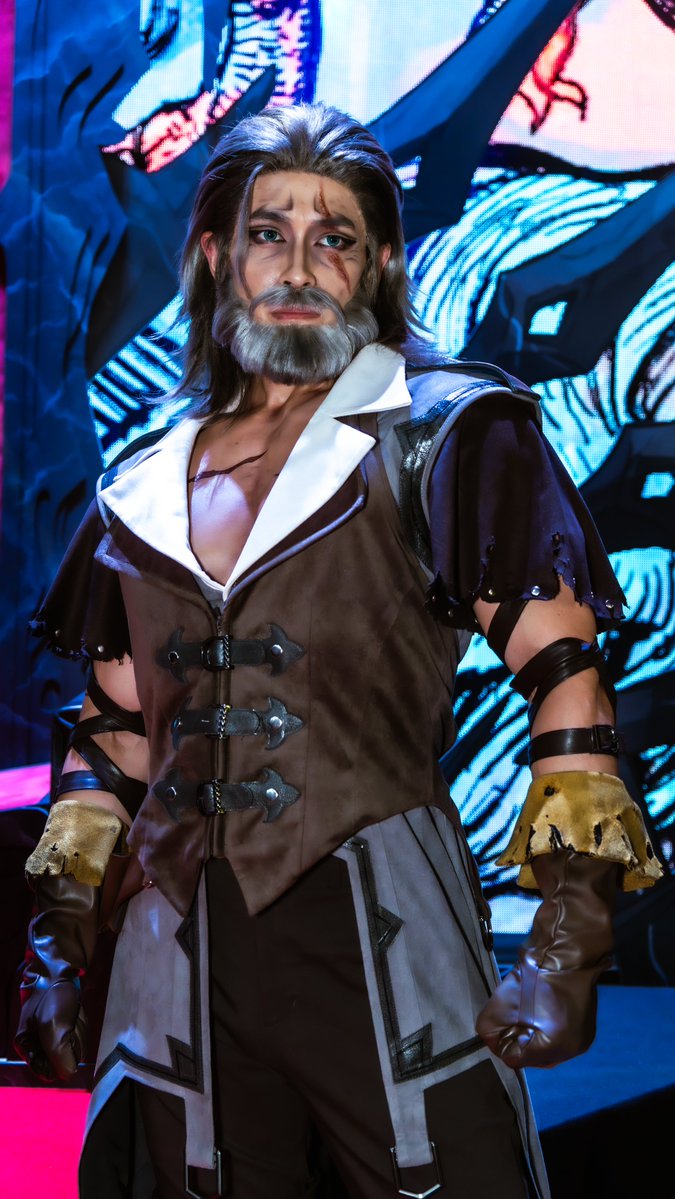 sinon_rysn's tweet photo. 2026.09.19 東京ゲームショウ2026 
KONAMIブース／『Castlevania: Belmont’s Curse』

Character：トレバー・ベルモンド 
Model：Akiさん(@AKIfocusonmyway)  

堂々たる佇まいでカッコよかった...
撮影ありがとうございました✨

#TGS2026 
#キャッスルヴァニアBC https://t.co/ndFq3eLuvU