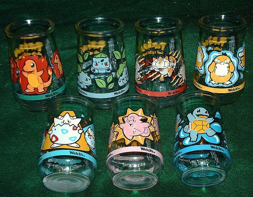 OoCPokemon's tweet photo. honey, we have guests. bring out the fine china. https://t.co/hA1mjFk5XI