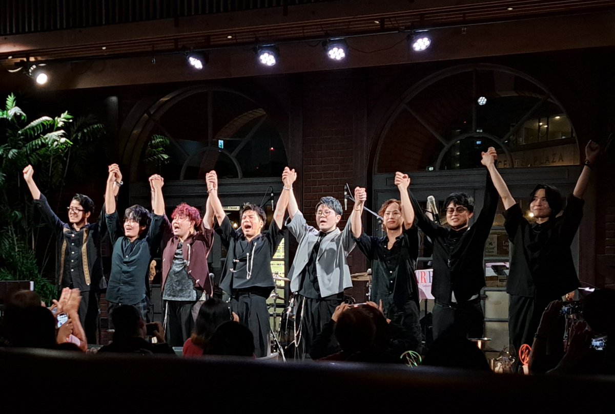 dancingogo's tweet photo. 2026.9.28
Zuttoiru 4th Anniv. Live「AREA Z」

お洒落空間と素敵な音楽と面白いMCと美味しいお食事を大満喫でした

素敵な時間をありがとうございました
楽しかったです✌

#エリアズィー https://t.co/uAMnhUhm3e