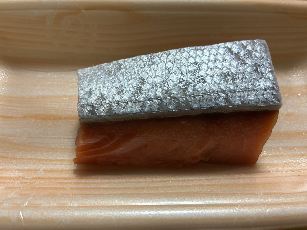 kisaragi5's tweet photo. やれやれ…コンビニのまがい物を喜んでいるようじゃ(中略)

私が本物のしょっぺぼだっこをお見せしましょう https://t.co/fbBXkGx5dv
