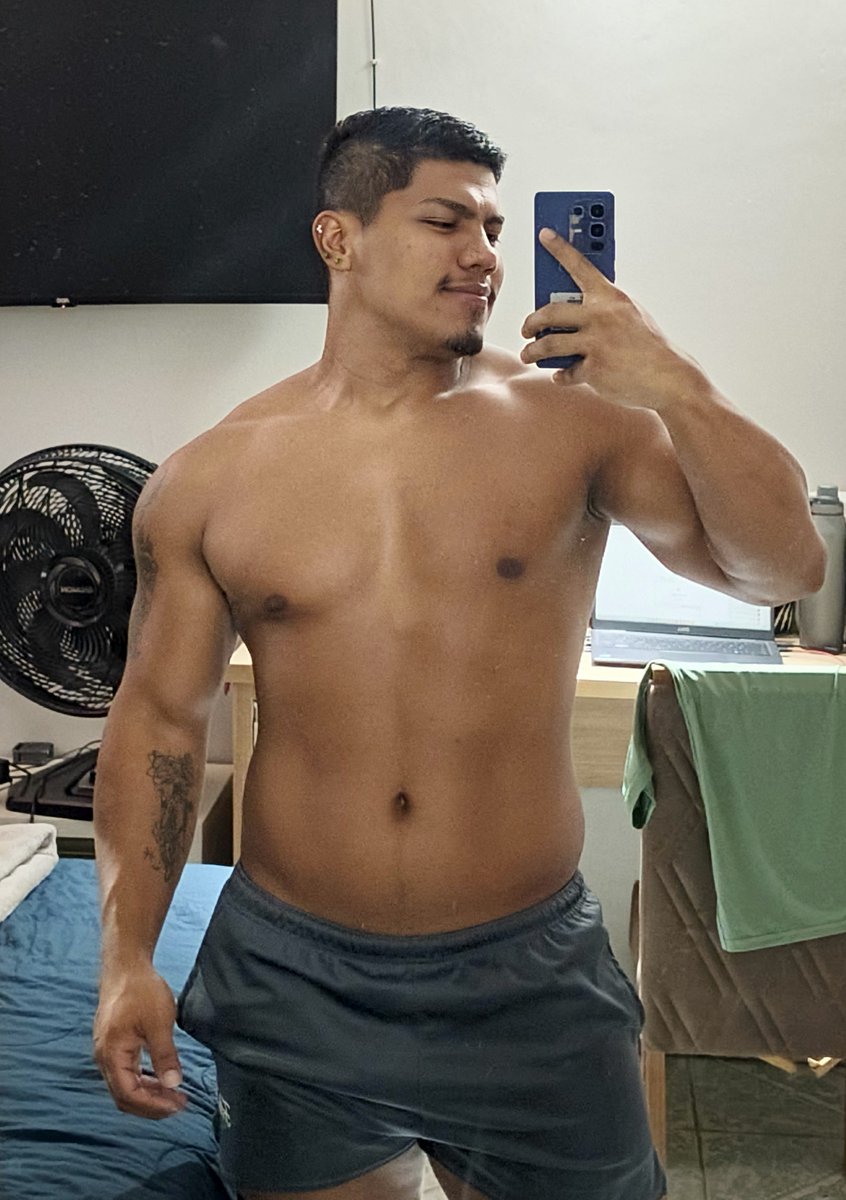 eusoares19_'s tweet photo. Bom dia 🥵🥵 https://t.co/EwNN4ff3wC