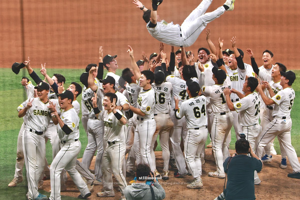 st1llmound_'s tweet photo. 상무피닉스 퓨처스리그 우승을 축하합니다 🥇👊 https://t.co/xIyPtBvzAd