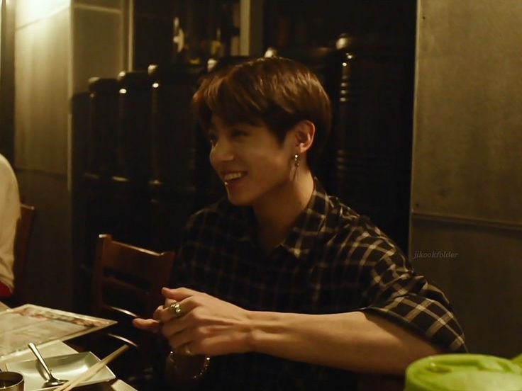lonxuu97's tweet photo. I just love whatever genre these Jungkook pics are https://t.co/X7HAxFMaLj