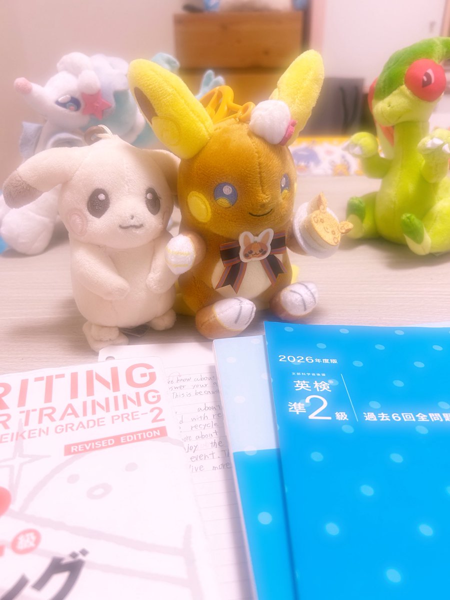 wq__kope's tweet photo. 好きな子達と一緒なら勉強もはかどるദി- ̫ -) https://t.co/5SyRJSV6n1