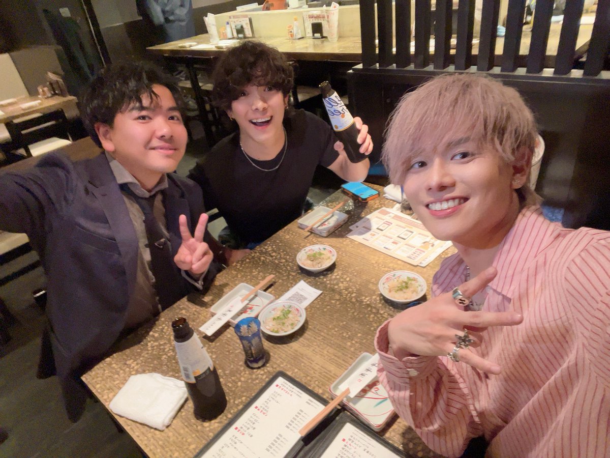 yuta_nakamura_'s tweet photo. 中村悠太 Solo One man Live〜ZERO〜
ありがとうございました🎤⚜️

#中村悠太 
#下別府康太 
#春日雅大 
#ITBOYS https://t.co/FaiGyNYZLS