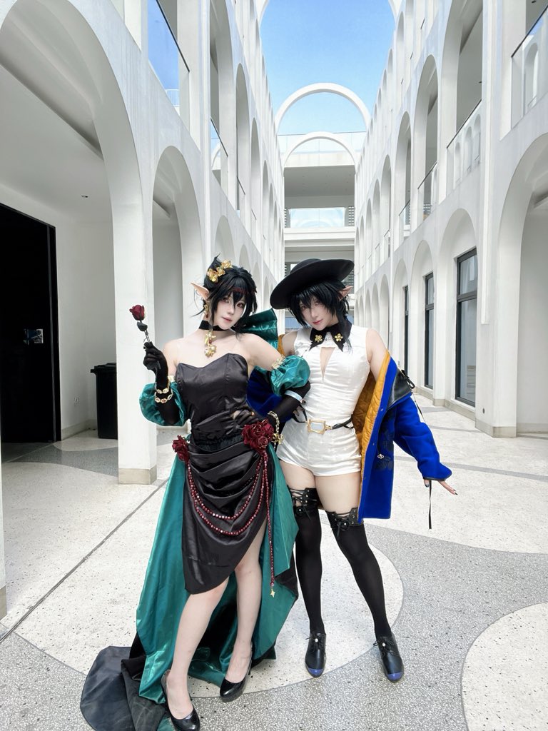 OrderaQianyu_'s tweet photo. 双倍隐德来希

隐德来希ruby：鸟人
隐德来希耀目之蓝：本人
#Arknightsㅤ #アークナイツ #cosplay #隐德来希 #明日方舟 https://t.co/RjqzxsZ27w