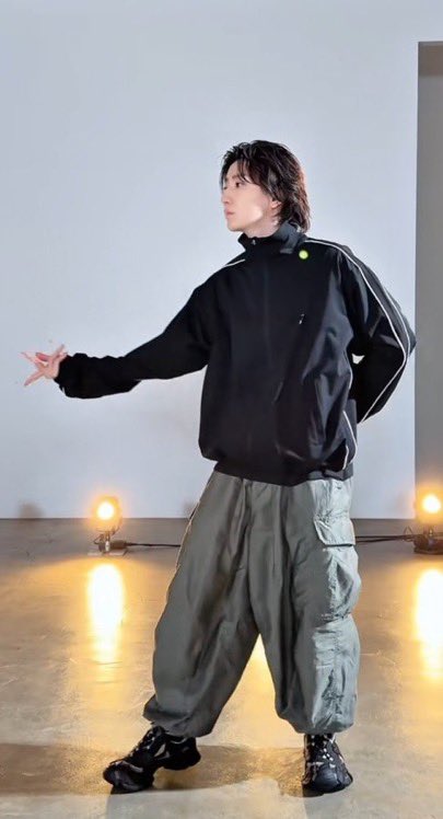 gfrstsn's tweet photo. 王位継承顔すぎる。ありえない＿＿＿＿＿＿＿ https://t.co/URThFMNf6O