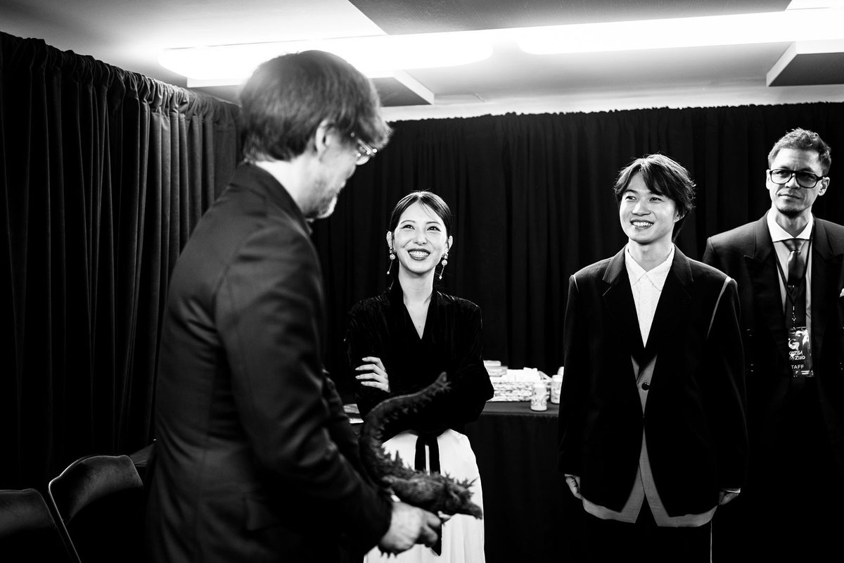 TheNYFF's tweet photo. Back stage with Takashi Yamazaki, Ryunosuke Kamiki, and Minami Hamabe before the world premiere of GODZILLA MINUS ZERO at #NYFF64. ✨ https://t.co/ORHVreAY0T