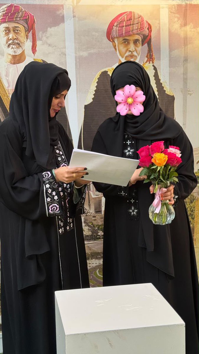 teachersalma4's tweet photo. ممتنةٌ للقدر الذي جعل يدكِ بيدي في درب القيادة، شيخة البادي؛ فبعض الرفاق لا تجمعنا بهم الطرق صدفة، بل يهبهم الله لنا عونًا وسندًا وشريكًا في صناعة الأثر. 🤍✨ https://t.co/SqvfIksRmq