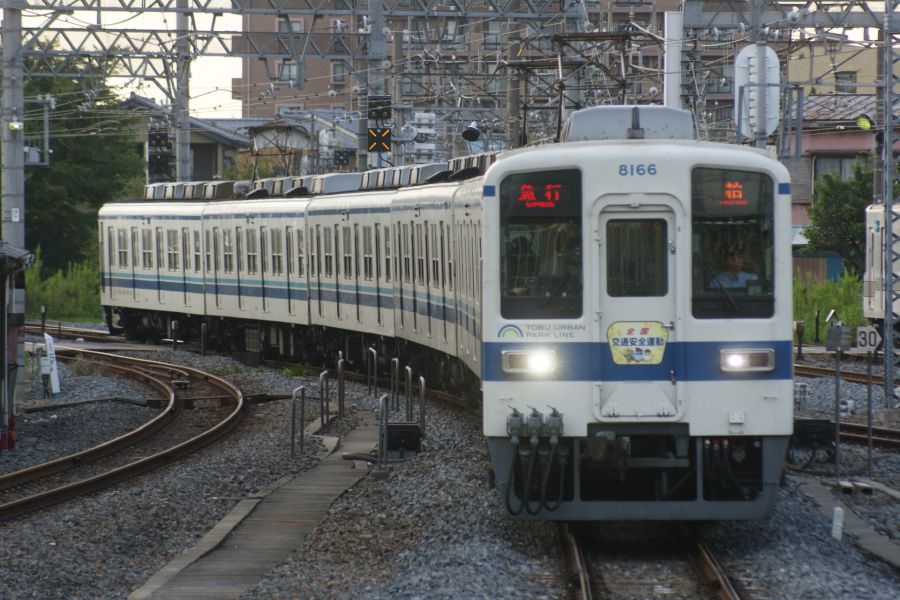 Nodatan_5580's tweet photo. 5070型時代を知る野田線8000系 (2)
8166F
2008.8.-8
2012.1.24
2017.9.21
2026.3.14 https://t.co/wWQ1Y7edgv