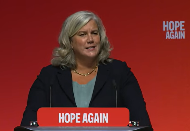 CatHobbs's tweet photo. Passionate, inspiring speech @Heidi_Labour 

The trains (rolling stock) on our railway are still privatised and they're the most profitable bit 💰💰💰

Today the government announces Great British Railways will start OWNING TRAINS for benefit of passengers + public! 🚄🎉🚄🎉🚄🎉 https://t.co/RdaftH83vi