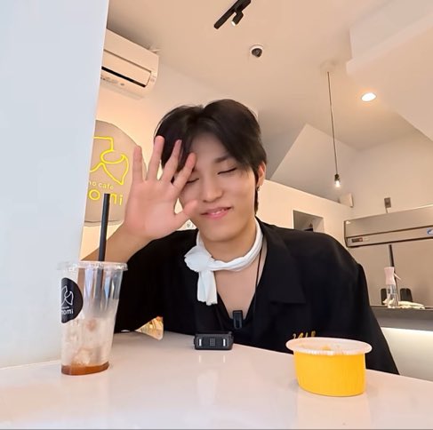 wolfpywoo's tweet photo. so basically he did absolutely nothing on this trip 🤣😭 got the lowest cash, 100% dependent on his hyungs, didn’t know how to read maps, lost his train ticket, bought the most expensive water, wanted to buy this and that 🤦🏻‍♀️ but gwencana i forgive u cuz u’re so cute 😭😭 https://t.co/VhrZw8d6m5