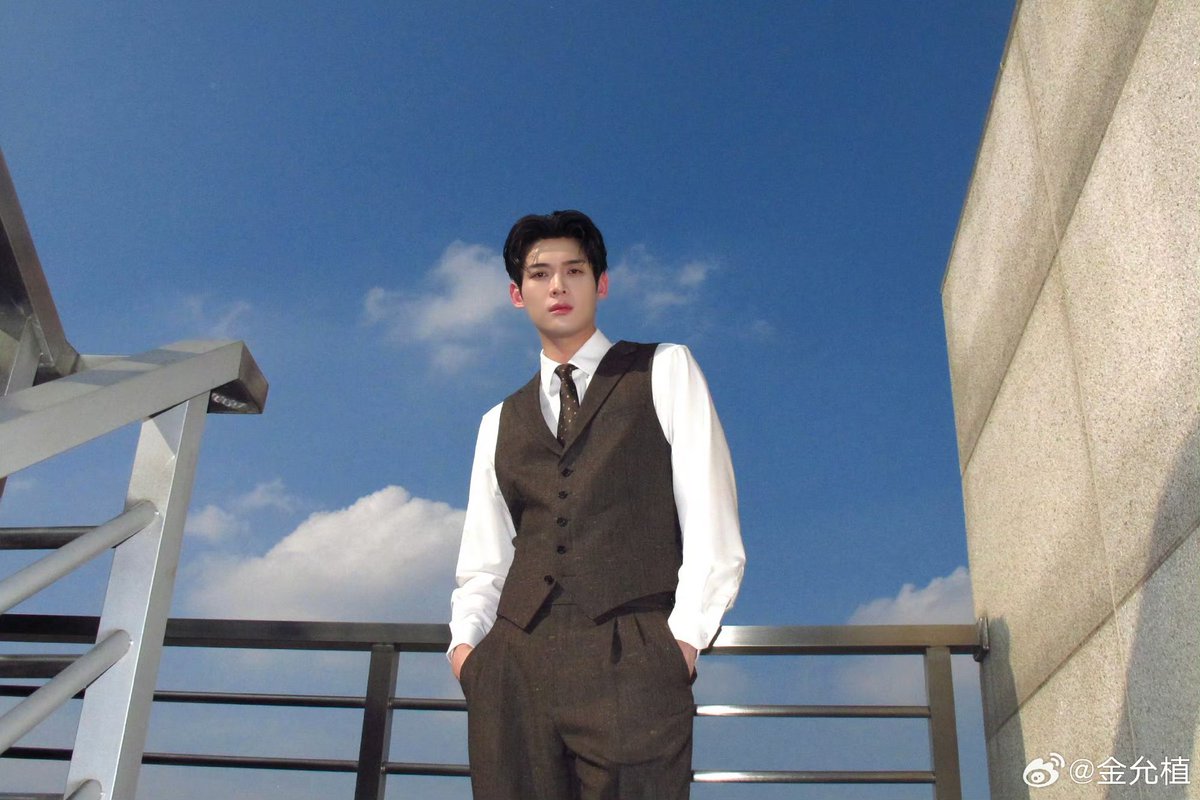 mint_SwiPo's tweet photo. Wishing Yoonsik all the success and happiness on every journey you take.

WE STAND WITH KIM YOON SIK

#KIMYOONSIKSHINES 
#KIMYOONSIK https://t.co/wo9UtbU8Vp