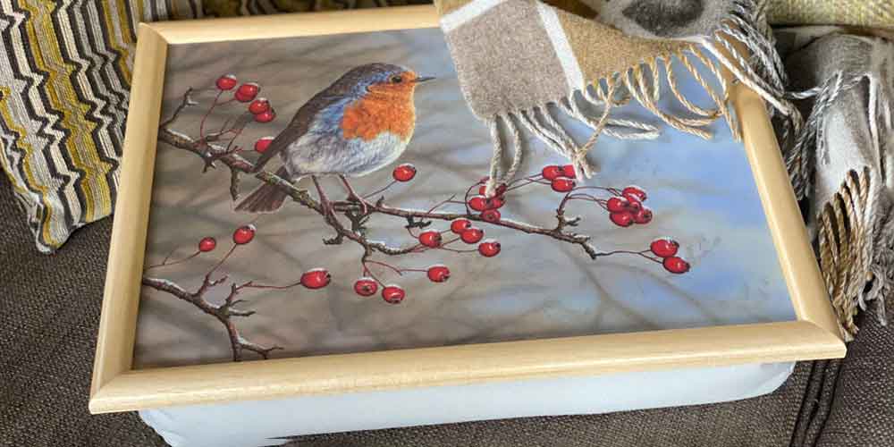 RobertEFuller's tweet photo. As the evenings close in, it’s time to get cosy🍂 with a lap tray featuring one of my paintings.
Robin, badger, Highland cattle or hedgehog, which would you choose? 🦔🦡🍁

https://t.co/UqJqr2m4rX https://t.co/xDpN8Il8D7