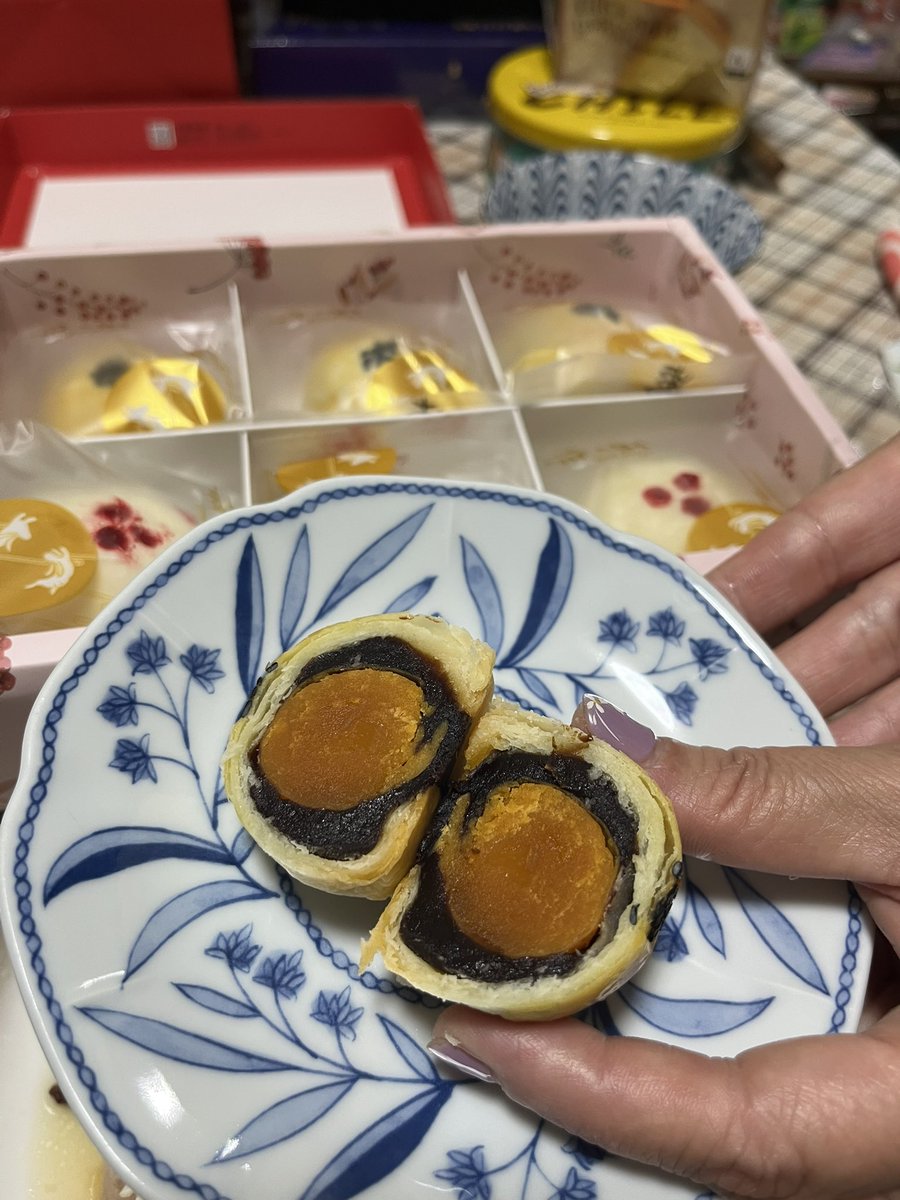 Kkkulang's tweet photo. 中秋の名月🌕
十五夜🥮 https://t.co/LeyQ6UKBsy