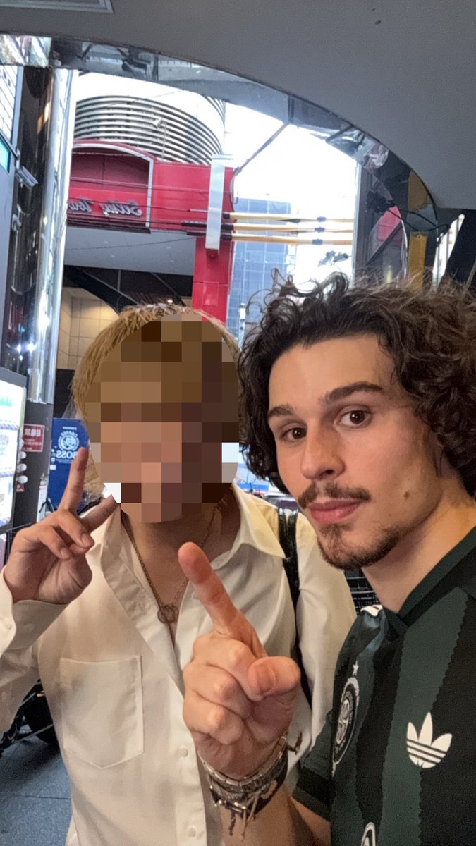 xHenessy_'s tweet photo. Ok à présent c’est sujet très sérieux c’est au tour des films (9 c’est CLAIREMENT pas assez) https://t.co/AUUGkwODxx