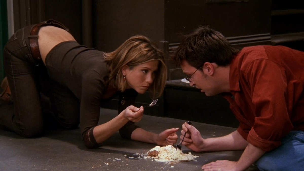 ChandlerBing_12's tweet photo. Brb just going to hop on a flight to Chicago, Illinois https://t.co/W1b6mrs1y8