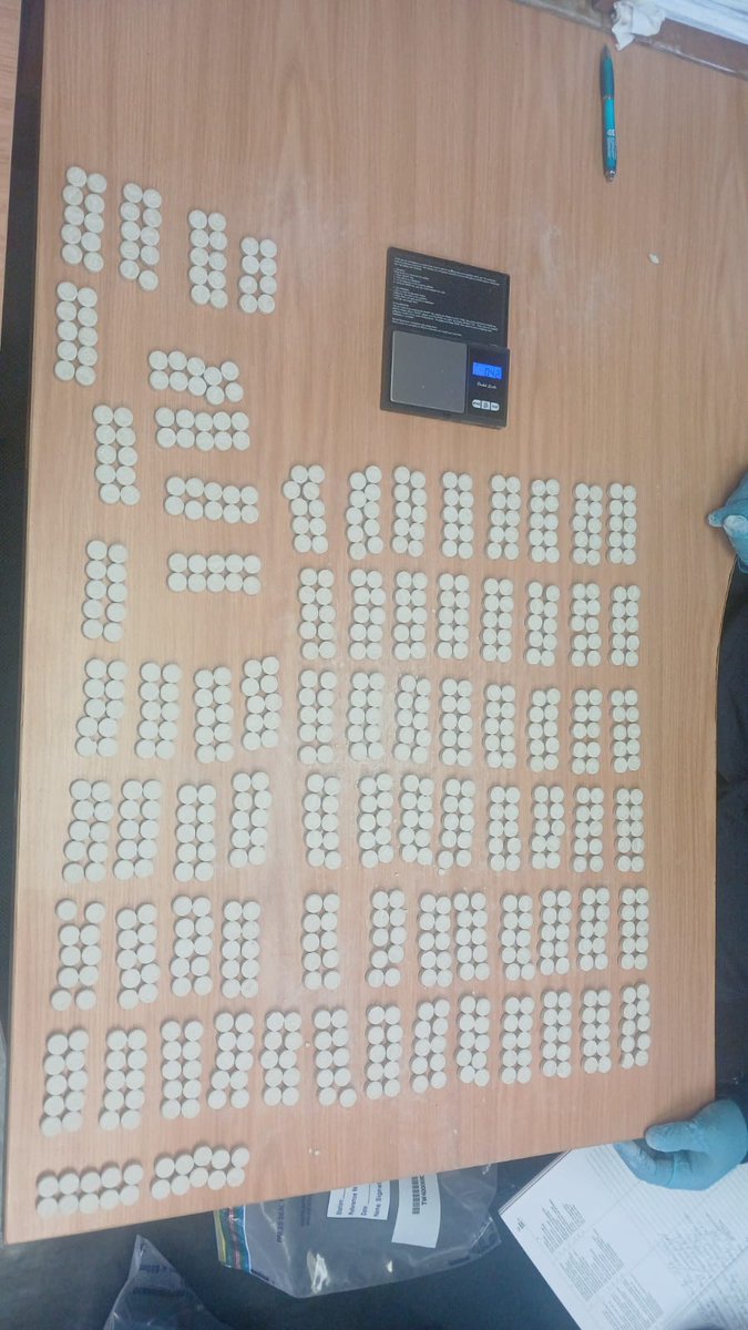 SAPoliceService's tweet photo. #sapsWC [POLICE ARREST 39-YEAR-OLD FEMALE SUSPECT AND SEIZE 778 MANDRAX TABLETS] The Anti-Economic Crime Task Team in collaboration with the Counterfeit and Illicit Goods Policing Team confiscated 778 mandrax tablets during an operation at G-Section Khayelitsha on Monday 28/09.

The members acted on intelligence received about suspected drug activity at a house in G-Section. The team proceeded to the address at about 07:00 and found a 39yr-old female. While searching the premises, they recovered 778 mandrax tablets with an estimated street value of R45 000. The suspect was subsequently arrested for possession of drugs.

The arrested suspect will soon appear before the Khayelitsha Magistrate’s Court. #DrugsOffTheStreets ME