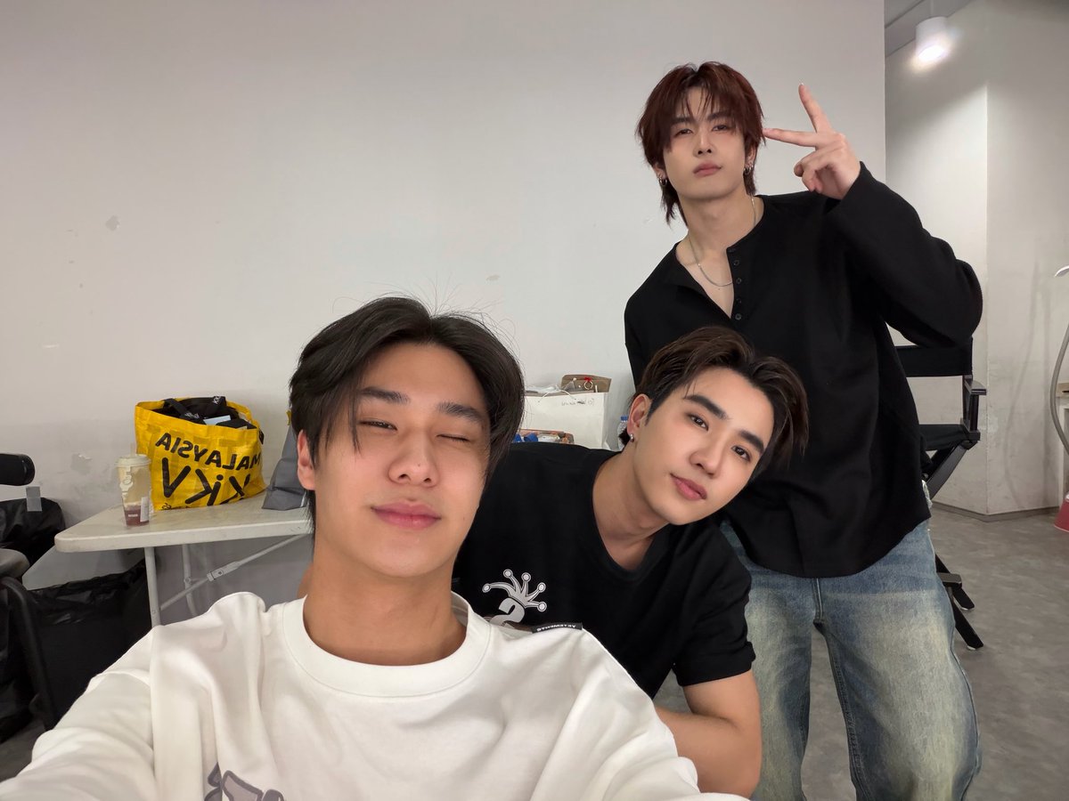 perthppe's tweet photo. 🔥

@Ppsanta 
@lukepeemsan 

#GoodBoySeries https://t.co/azQqtgOgZY