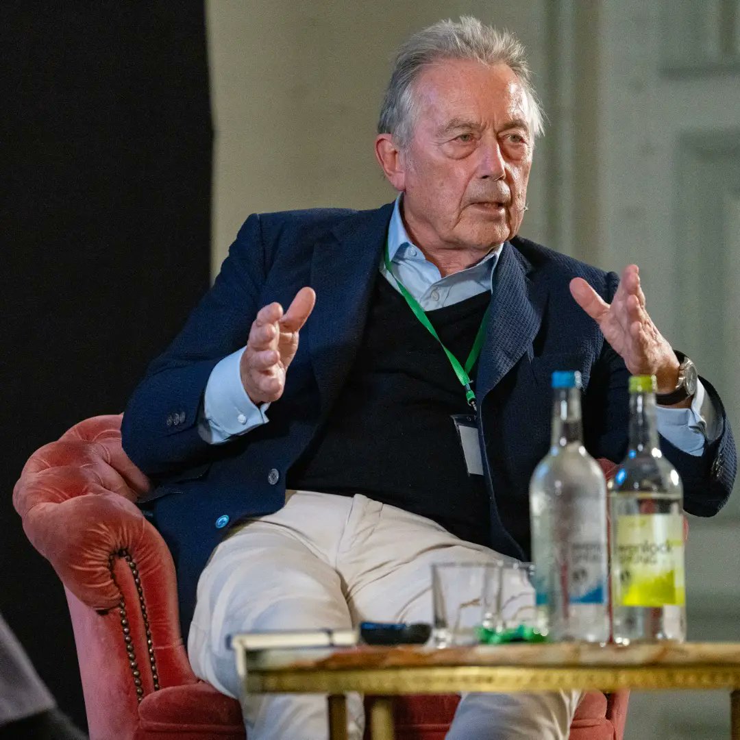 timspicerauthor's tweet photo. Tim Spicer in conversation with Jamie Lowther-Pinkerton at @HerefordFest last week in a fascinating discussion, introduced by Nicholas Soames, around An Axe and Four Balloons - Tim’s latest biography of Brian Franks, the remarkable man credited with saving the SAS. https://t.co/51t0uztE8U