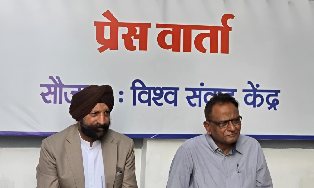 HinduJagrutiOrg's tweet photo. The Halal Niyantran Manch, led by @sikka_harinder  and retired Justice Pawan Kumar, is organising nationwide protests against Halal certification on 28 & 29 September.

HJS has consistently highlighted how Halal imposition is creating a parallel economy that threatens the Indian economy and reduces employment & business opportunities for Hindus and Sikhs as Halal certification expands across businesses. 

HJS urges all citizens to learn about this issue and sign the petition against Halal imposition at https://t.co/JCAg1HBALu

@Ramesh_hjs