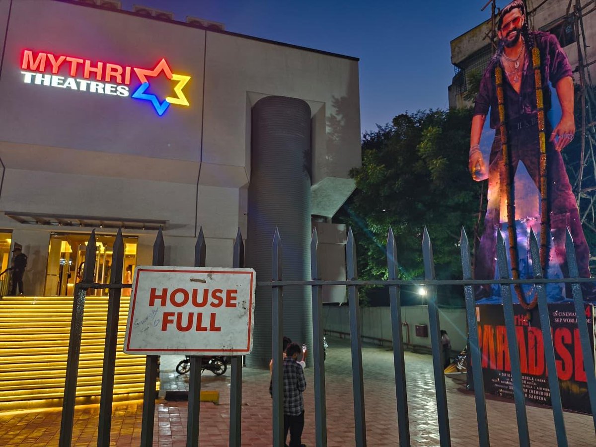 TheParadiseOffl's tweet photo. Day 5 — 1st Show 📈
Mythri Vimal — HOUSEFULL 💥💥💥

Comment with your city’s housefull &amp; sold-out theatre updates ❤️‍🔥

#TheParadise In Cinemas Now https://t.co/WAlLlNSXV4