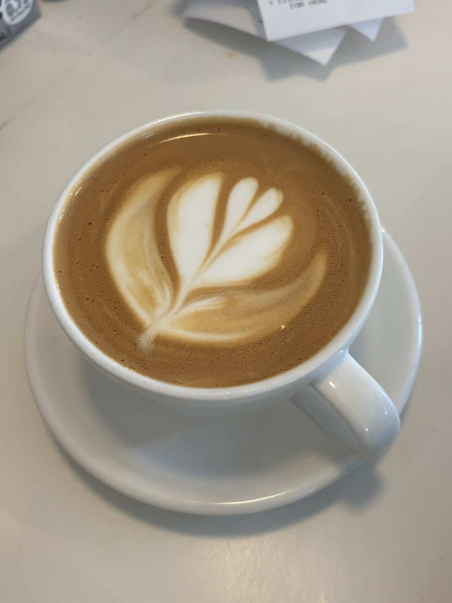 traumarama04's tweet photo. sometimes i make a cutie little drink https://t.co/khIzGZLjiU