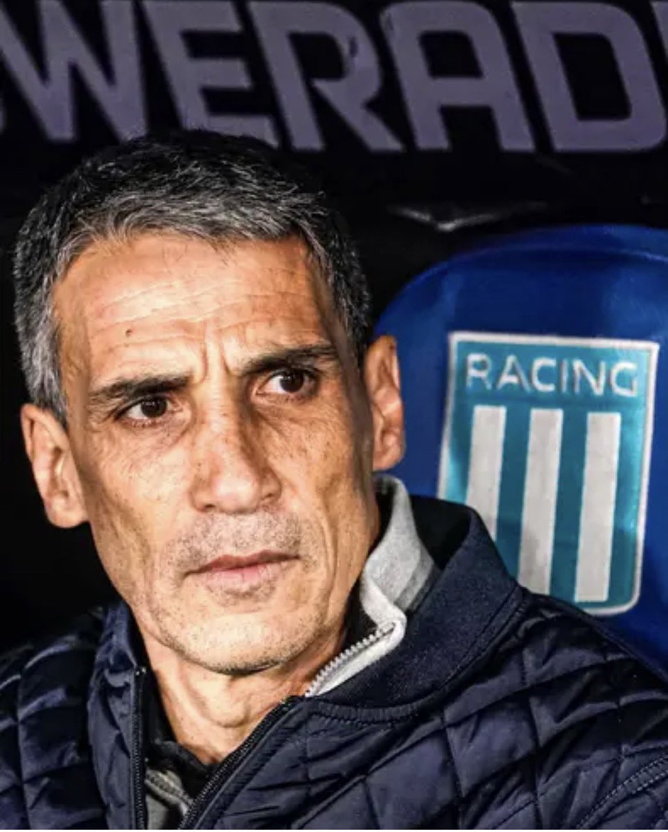 PochoRaposo's tweet photo. ❌ Juan Pablo Vojvoda DEJARÁ DE SER EL ENTRENADOR DE #Racing! 

👋Se irá de La Academia luego de 13 partidos donde ganó 4, empató 2 y perdió 7. 

🔜Su salida de Racing espera únicamente por una reunión formal esta tarde. La idea es que Romero - Aued asuman el interinato. https://t.co/hZzmces7b8