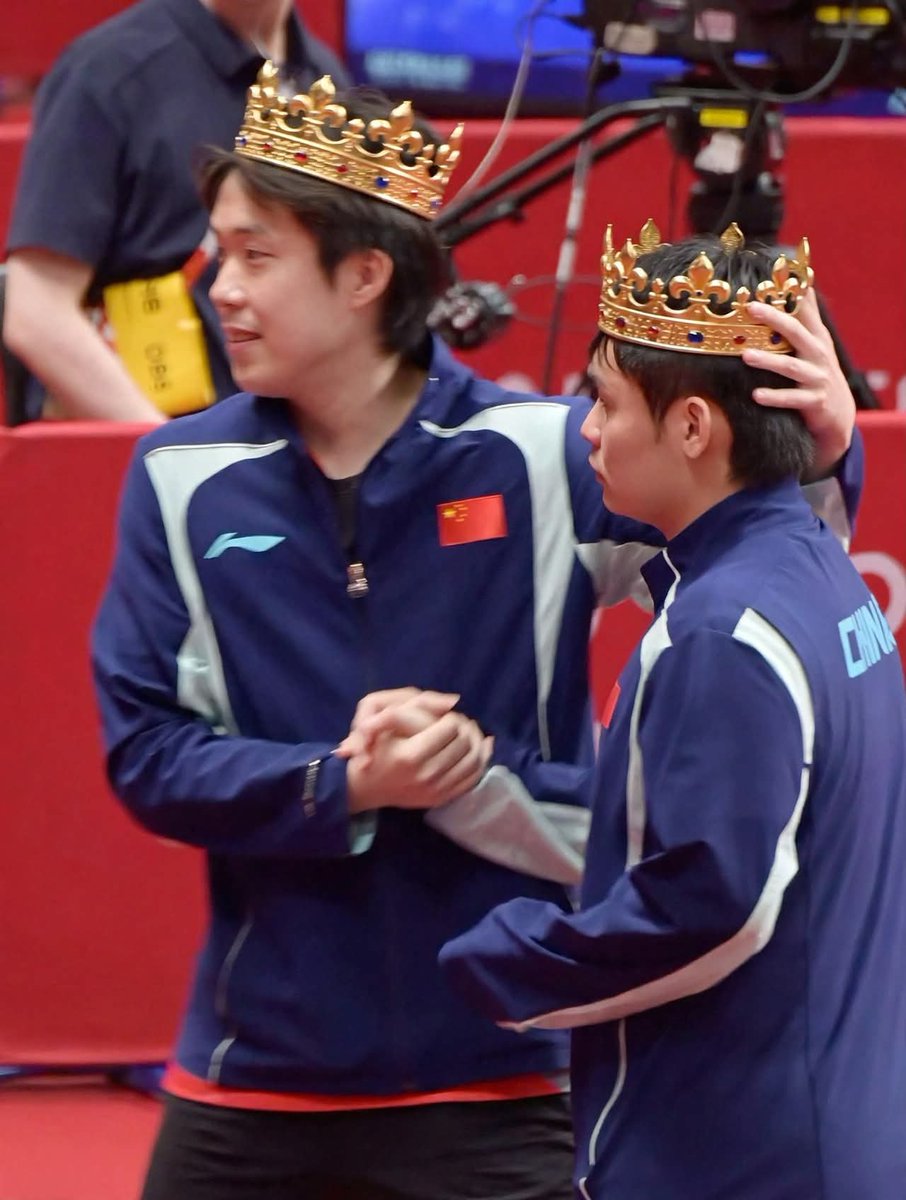 littlechuqin's tweet photo. Match Result: #AsianGames2026 
 - Men's Singles Final 
🗓️ 28 Sep

Wang Chuqin🇨🇳 0️⃣-4️⃣️ Lin Shidong🇨🇳
(5-11/8-11/11-13/5-11)​

กั๋งพิงจงเจริญ👑👑

#หวังฉู่ชิน
#WangChuqin
#王楚钦 https://t.co/CzeiBFNKXZ