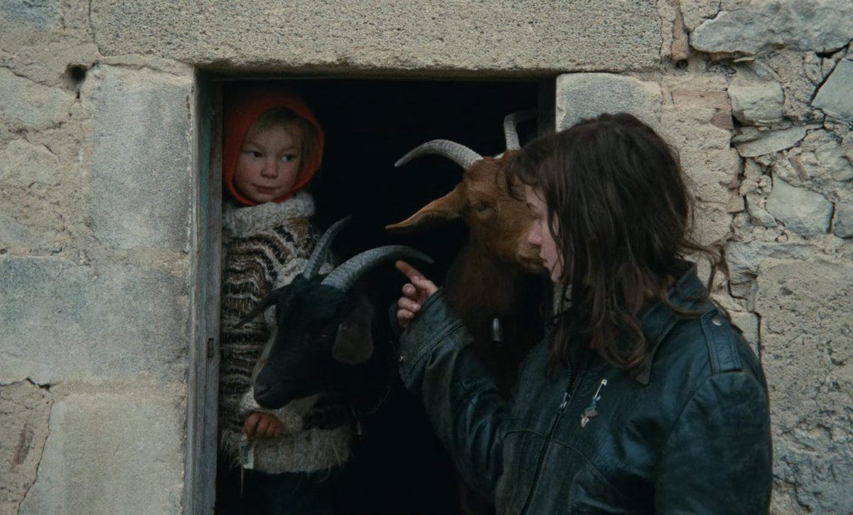 elorae_ra's tweet photo. “you chose total freedom 
but you got total lonelines”

Vagabond (Sans toit ni loi, 1985) 
Dir.Agnès Varda https://t.co/6noHqdIiwt