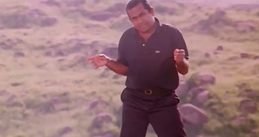 JOURNORAMNATH's tweet photo. నిజం..ఓ మాదిరిగా కూడా కనపడట్లేదు.

నేరుగా చంద్రబాబు, లోకేష్ ప్లకార్డులు పట్టుకుని ర్యాలీ చేసిన వారిని , కొండారెడ్డి బురుజు ఎక్కిన వారిని, శాప్ ఆఫీస్ వద్ద వైసీపీ నేతలను గేలి చేసిన వారిని గురువులు అనాలి. 

అదే ఎలాంటి వైసీపీ ప్లకార్డు లేకుండా, టీడీపీని రాజకీయంగా ఒక్క మాట అనకుండా, ప్రభుత్వం తన సమస్యలను పరిష్కరించాలి అని వచ్చిన గ్రామ సచివాలయ ఉద్యోగులను మాత్రం పోరంబోకులు, రౌడీలు, గంజాయి బ్యాచ్ అనాలి. 

ఫేక్ సర్టిఫికేట్లతో టీచర్ ఉద్యోగాలను పొందిన వారిని తొలగించాలి అంటే.. వారంతా దేశం గర్వించదగ్గ క్రీడాకారులను అనాలి.

అదే ఎగ్జామ్ రాసి ఉద్యోగాలు తెచ్చుకున్న సచివాలయ ఉద్యోగాలను మాత్రం ఎక్కువ చేస్తే తీసి పడేయాలి. 

జస్ట్ 10 రోజుల వ్యవధిలోనే ఈ షేడ్స్ అన్నీ..

నిజంగానే.. ఏపీ ప్రజలు ఆ టీవీ చానల్స్ కు ఒక మోస్తరుగా కూడా కనిపించడం లేదు. ఇది నిజం.