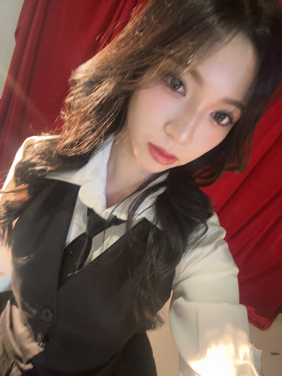 Aralie_JKT48's tweet photo. cool https://t.co/fbFLnkqhXr