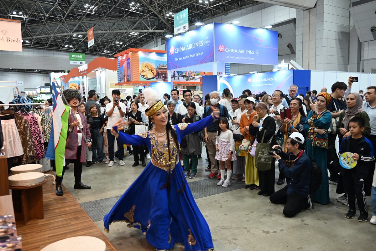 uzbekistan_jp's tweet photo. ツーリズムEXPO、無事終了‼️
ウズベキスタンブースへお越しいただいた皆様、ありがとうございました🇺🇿 https://t.co/xMpJaEmN8O