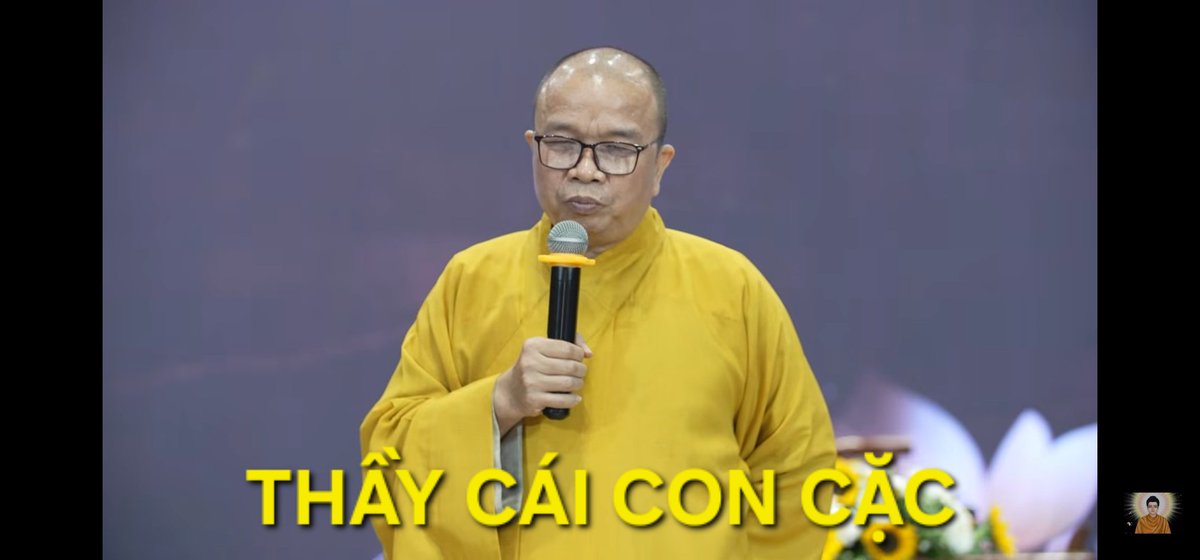 deotinvietcong's tweet photo. Bà con đem tiền dô cúng rồi ngồi nghe lũ chó sư trọc này nó xạo lồn trong chùa to phật lớn mưa không ướt chân nắng không tới đầu rồi về ra gầm cầu công viên ngủ chứ nó đéo cho ở lại đâu đám sư này nó cướp chỗ ở của bà con đó...tu hiền chứ đừng hèn .. https://t.co/YCPkaZH6UH