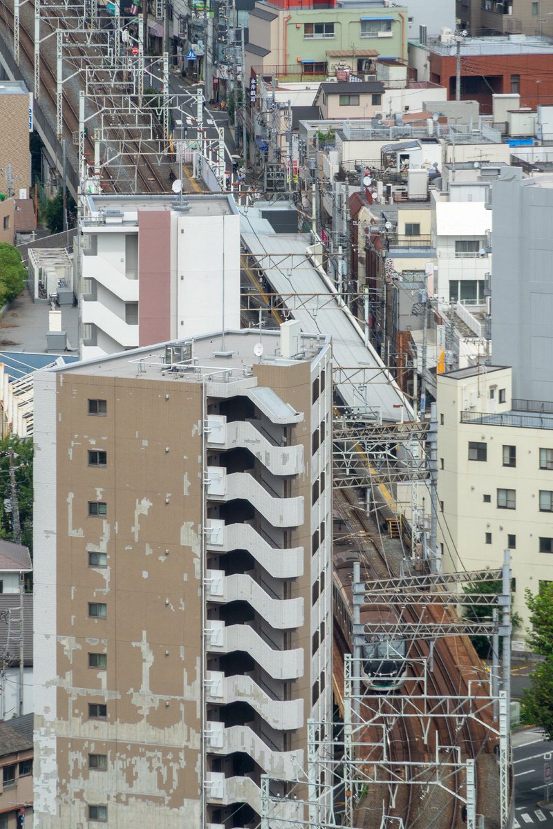sanitywiped's tweet photo. 曳舟駅前のタワマンから見下ろした東武スカイツリーラインの曳舟〜東向島〜鐘ヶ淵駅
https://t.co/7QUk6H2c1q

#東武スカイツリーライン https://t.co/iMSttV3nh6