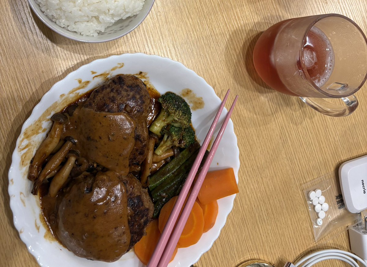Meron_nz's tweet photo. 最近の料理
���日パン作ろうかなぁ https://t.co/QVJaj3bG9E
