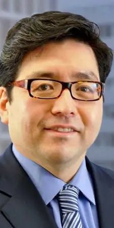 HYPE_NEWSPAPER's tweet photo. Eth News !!!! 

Tom Lee (@fundstrat)'s BitMine adds 17,362 more $ETH tokens to its balance sheet, bringing its total treasury balance to 6,001,302 $ETH tokens.

This entity now holds 4.9% of the total circulating supply, bringing it very close to meeting its 5% stake objective.

With $17.2B in cash and digital currency as total assets, the company has centralized a substantial portion of the network's liquid supply through its treasury management process.

Significantly, the entity has staked 5,067,309 $ETH tokens, worth 84% of its total balance.