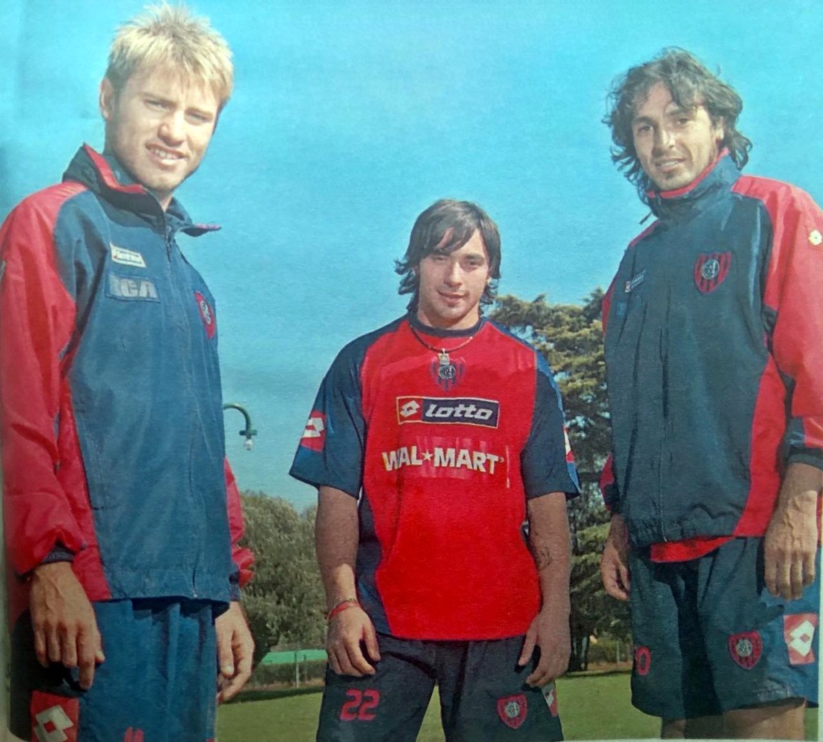 SanLorenzoFotos's tweet photo. Delantera del 2007 y 2008 https://t.co/5rZfLWDBoX