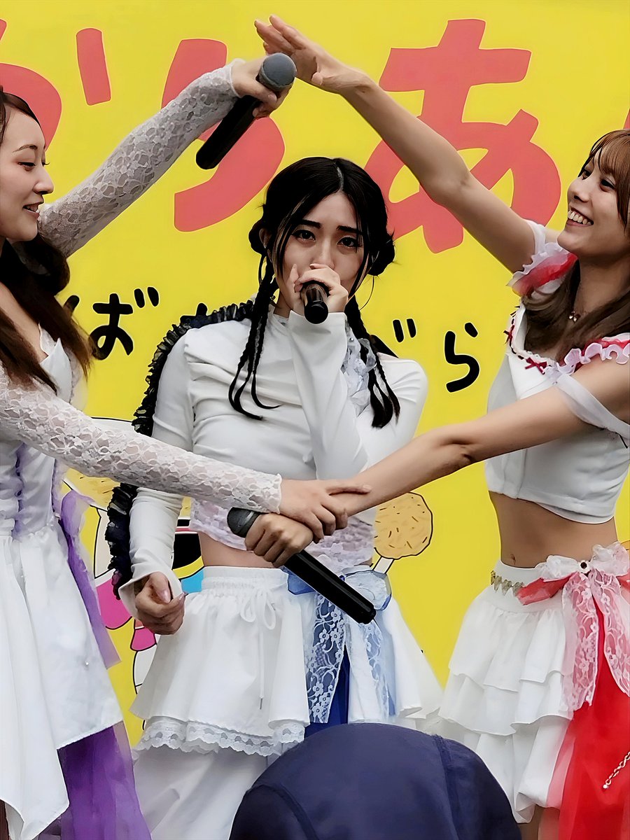 72mXxBTlxi47111's tweet photo. 八街カラアゲ餃子祭り
#Amphoria
AOIさん(赤)
MOMOKAさん(青)
MIKIさん(紫) https://t.co/wpLjYwjMCC