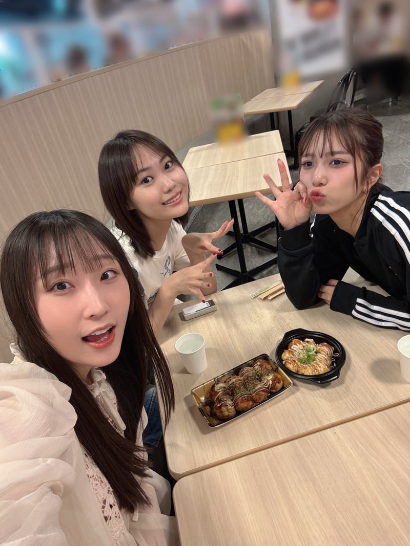 wotalabo3's tweet photo. たこ焼きミュージアムに一緒についていくれいるるかわいい(もちろん由愛ちゃんも)
最近特にれいるるゆめが一緒にいること増えたなって思います https://t.co/nPdYcazH5B