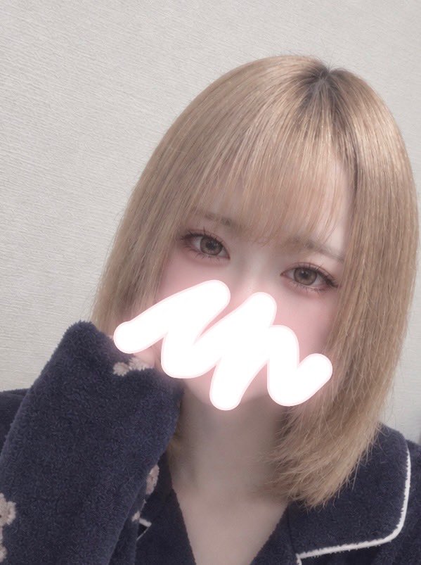 mone_2n's tweet photo. ピンク抜けて金髪になっている https://t.co/ZzGnM1XBRo