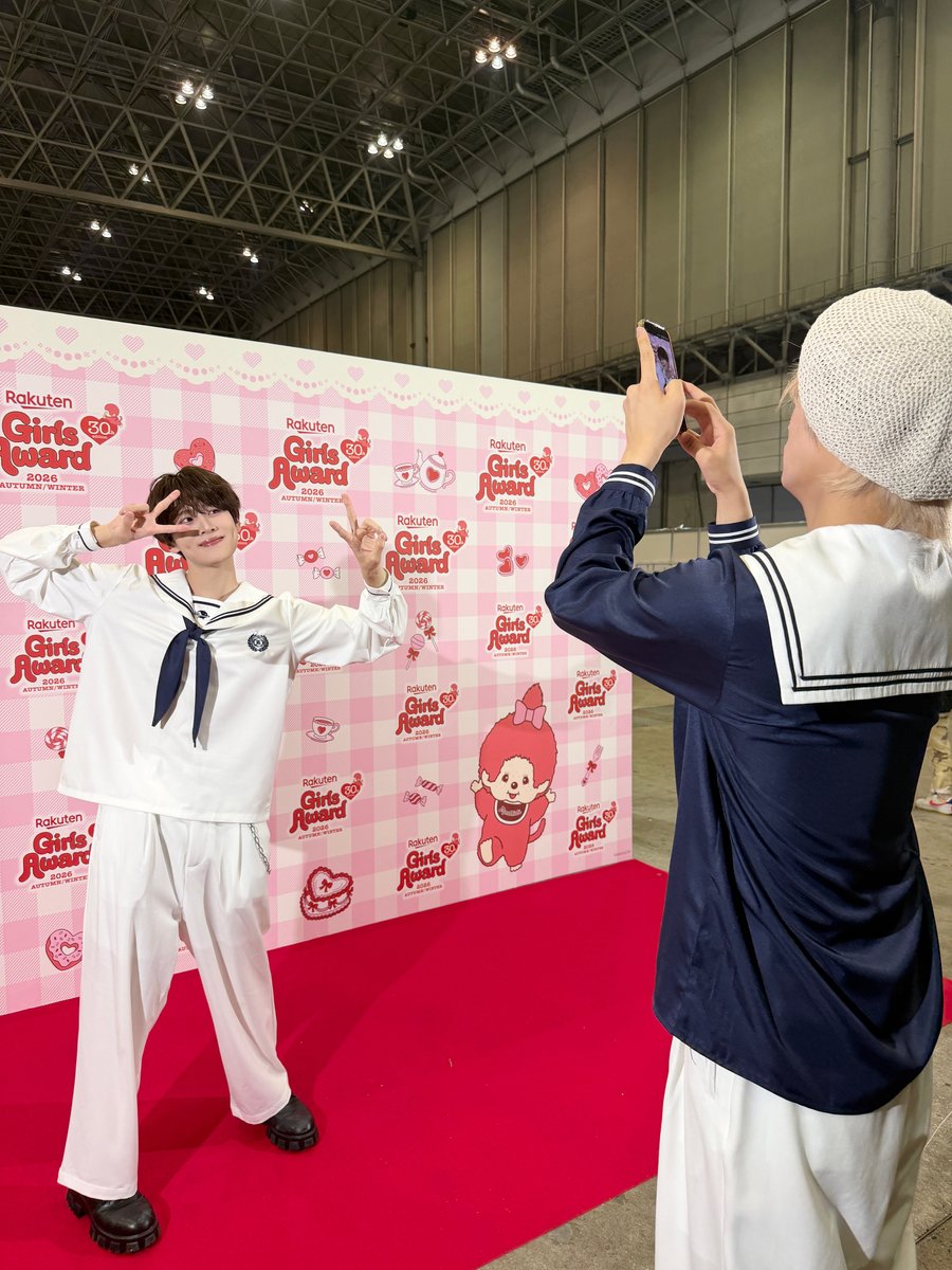 official_DXTEEN's tweet photo. [#DXTEEN_Memories📸]

#ガルアワ2026AW🍰🍭
カメラマンたなか🐣📸

@GirlsAward #ガルアワ
#DXTEEN #DXTN
#田中笑太郎 https://t.co/SUBIHyciH8