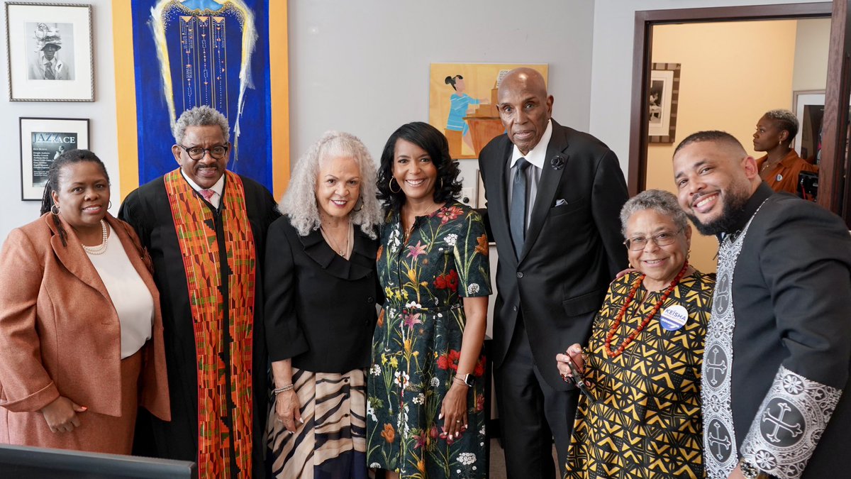 KeishaForGA's tweet photo. It felt so good to be in the house of the Lord with the First Congregational Church, United Church of Christ family for their homecoming service! @keishabottoms joined to talk about how we are all tied to Georgia’s future. https://t.co/81kctSqyNF