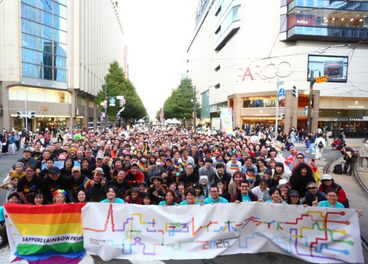 KcWqAUKCIUZY4I2's tweet photo. さっぽろレインボープライド2026🏳️‍🌈2日目はパレードに参加٩( ᐛ )و
グループ6「したっけ」コースの先頭を歩かせていただきました！誰もが自分らしく輝ける社会へ、また一歩進めました🌈🕊️✨一緒に歩いてくださいました皆さま、手を振ってくださった皆さま、心より感謝申し上げます🩷
#LGBTQ https://t.co/fJ6XzMnKnA