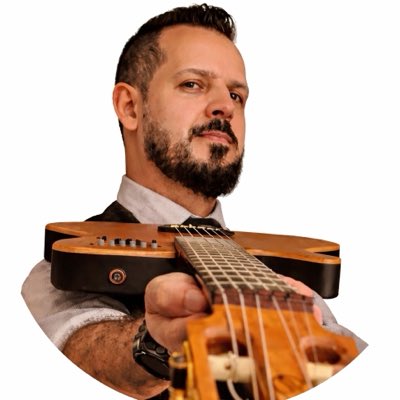 ricardo6strings tweet picture