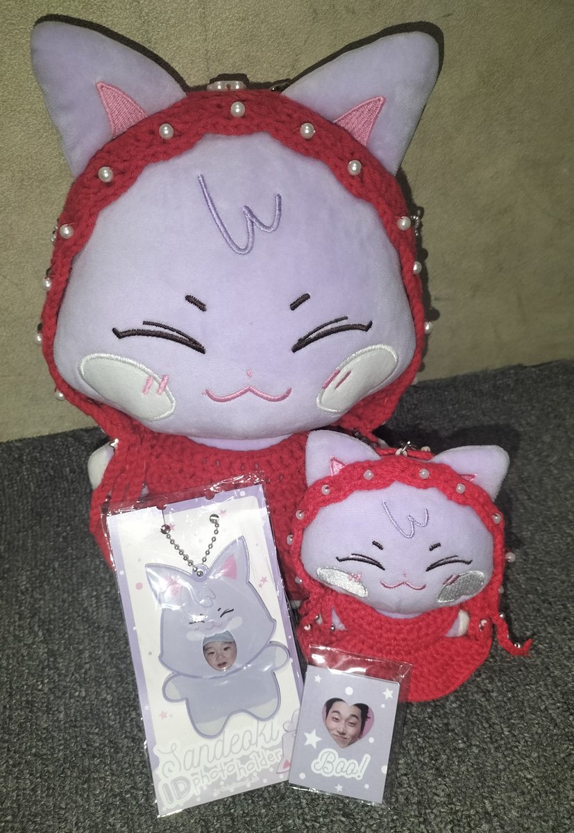giyuuterbang's tweet photo. Thank you so much @shoftvisual_lab dan @dadacesan karena sudah membuat ID photo holder yang gemas inii😍🫶

Kaka Sen dan Dede Sen happy banget menyambut kedatangan papih San waktu masih secimitt🤭🤏 https://t.co/HOSY4cqI6r