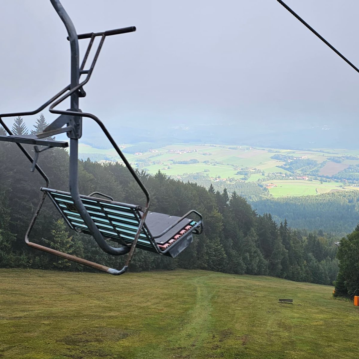 Vickz94's tweet photo. #panoramata #jakobsweg #bayern #deutschland #meindlshoes #czechcouple #czechroamers #wanderlust #wandern #travelling #trekking #travelingram #traveltheworld #nature #naturephotography #naturelovers #traveladdict #travelwithlove #travel https://t.co/8YJMac5kg9